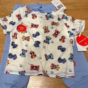Magnetic Me Infant Short Sleeve Set with Colorful Car Design